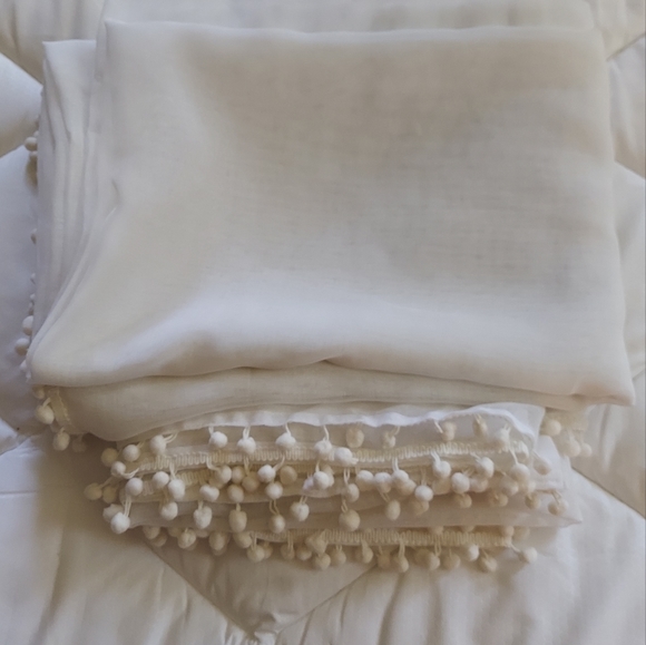 2 sheer white pom pom curtain panels - Picture 2 of 6